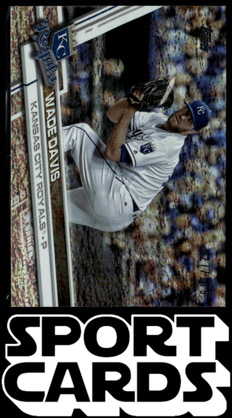 2017 Topps #225 Wade Davis Limited Edition SportCards.com