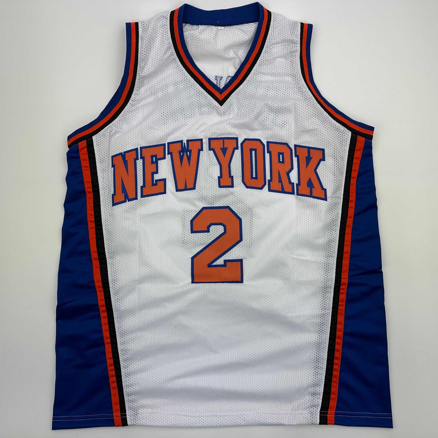 Autographed/Signed Larry Johnson New York White Basketball Jersey Beckett BAS COA - Sport Cards