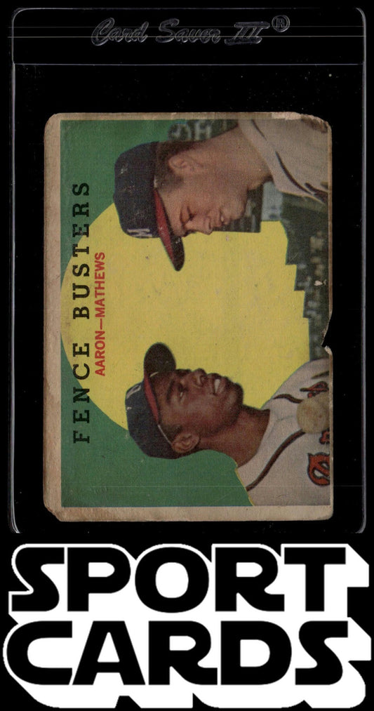1959 Topps #212b Fence Busters (Hank Aaron / Eddie Mathews)