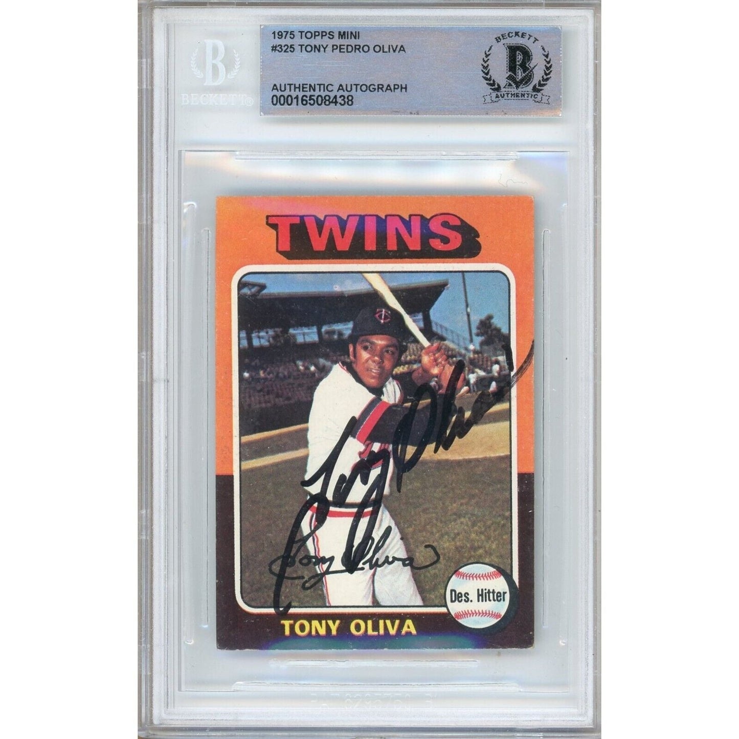 Tony Oliva Minnesota Twins Signed 1975 Topps Mini Baseball Card Beckett Auth Auto Slab