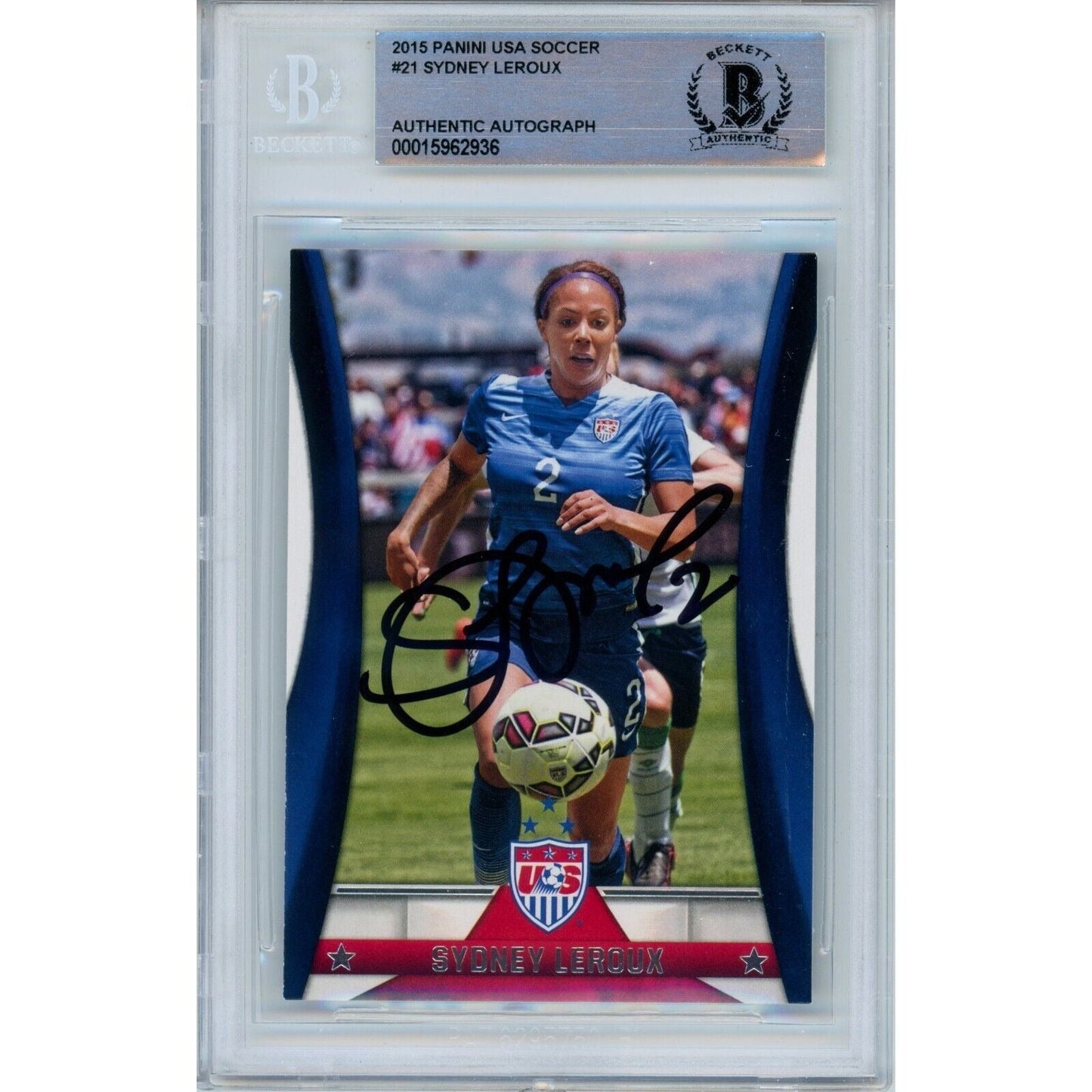 Sydney Leroux USWNT Signed 2015 Panini USA Soccer Card Beckett Authentic Auto Slab
