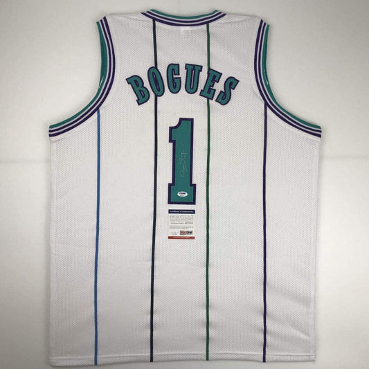 Autographed/Signed Muggsy Bogues Charlotte White Basketball Jersey PSA/DNA COA - Sport Cards