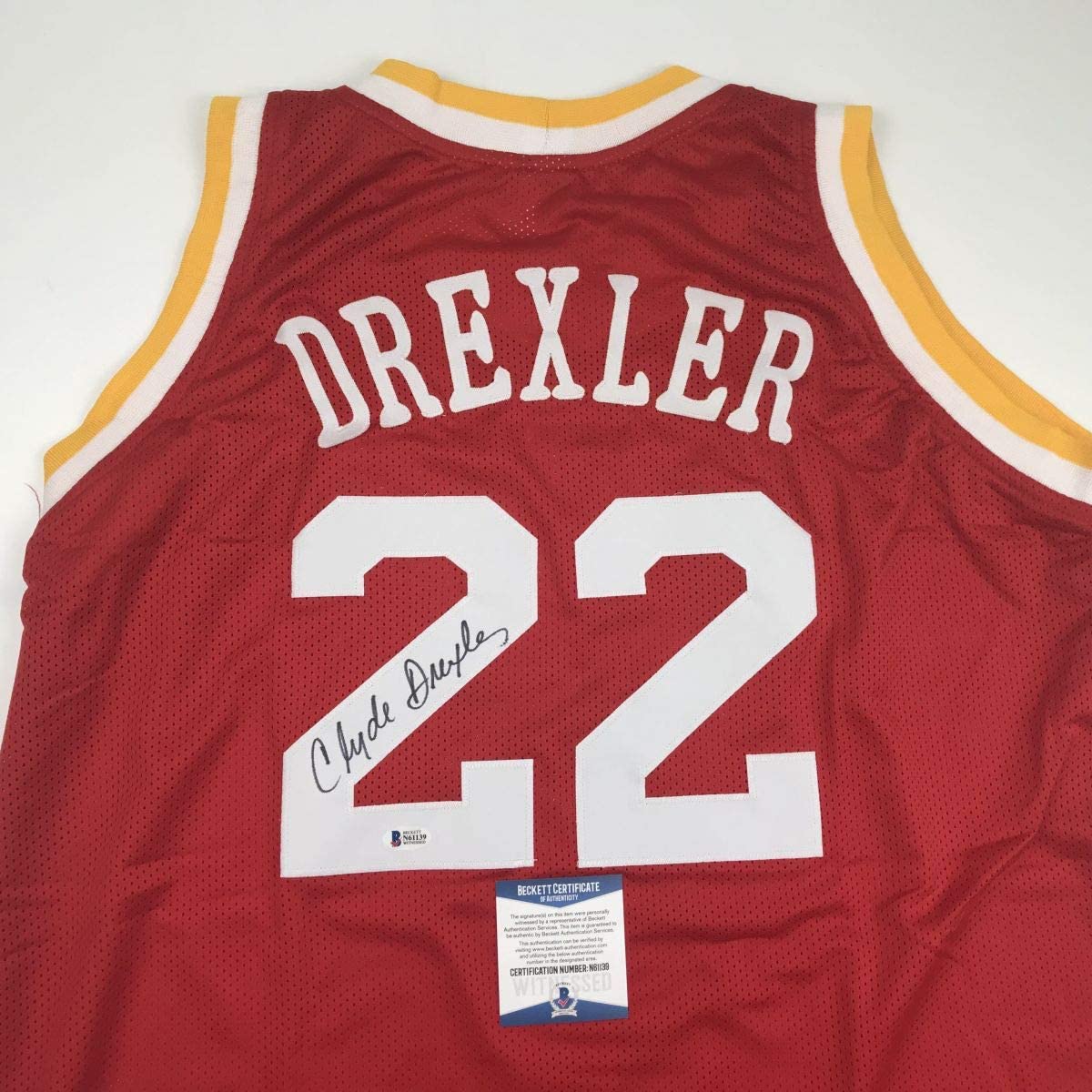 Autographed/Signed Clyde Drexler Houston Red Basketball Jersey Beckett BAS COA - Sport Cards