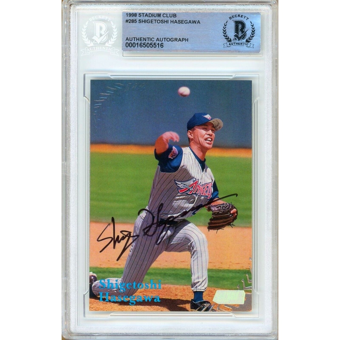 Shigetoshi Hasegawa LA Angels Signed 1998 Topps Stadium Club Card Beckett Auth Auto Slab