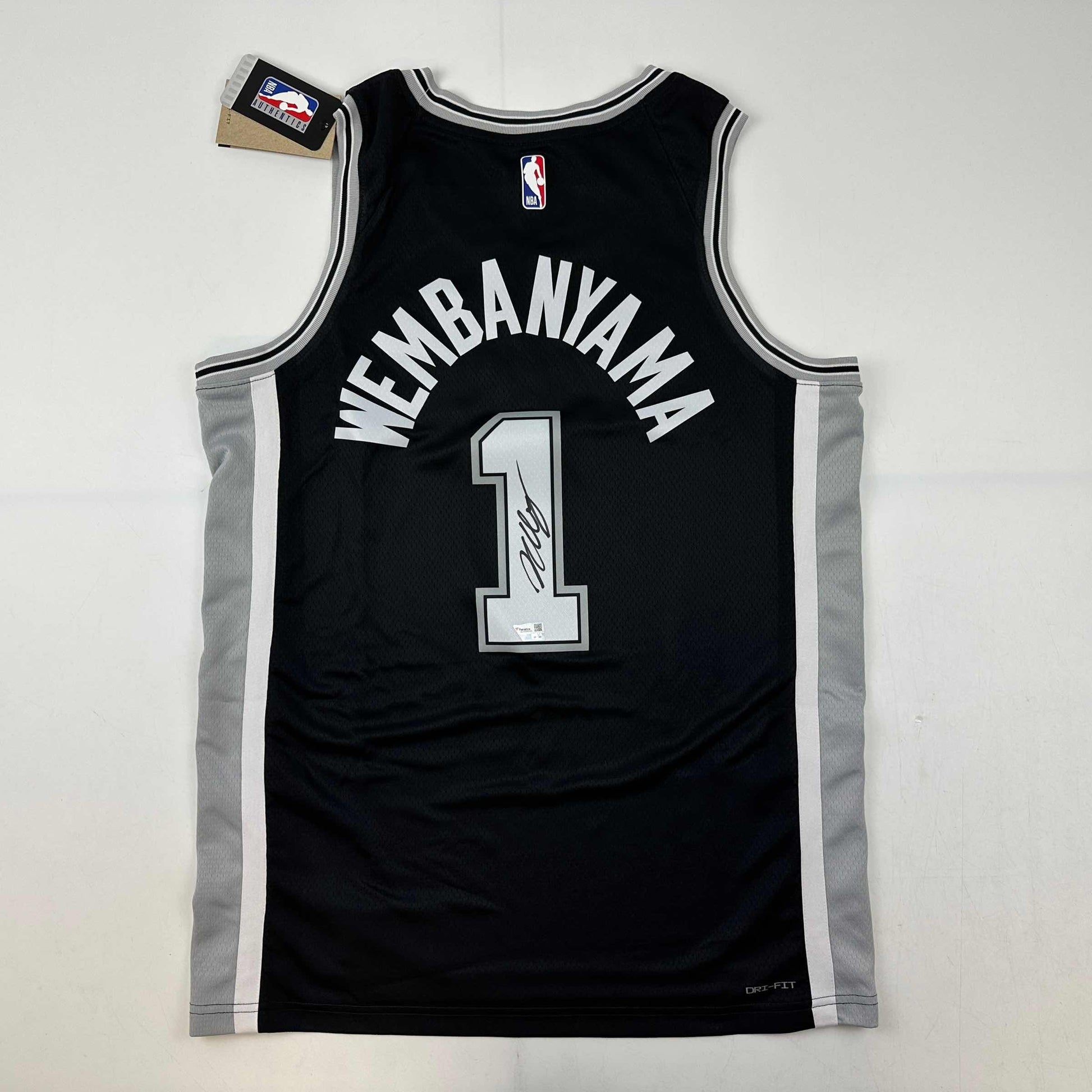 Autographed/Signed Victor Wembanyama San Antonio Spurs Black Authentic Swingman Basketball Jersey Fanatics COA - Sport Cards
