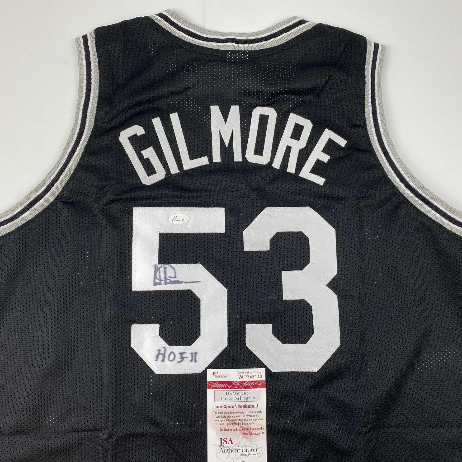 Autographed/Signed Artis Gilmore HOF 11 San Antonio Black Basketball Jersey JSA COA - Sport Cards