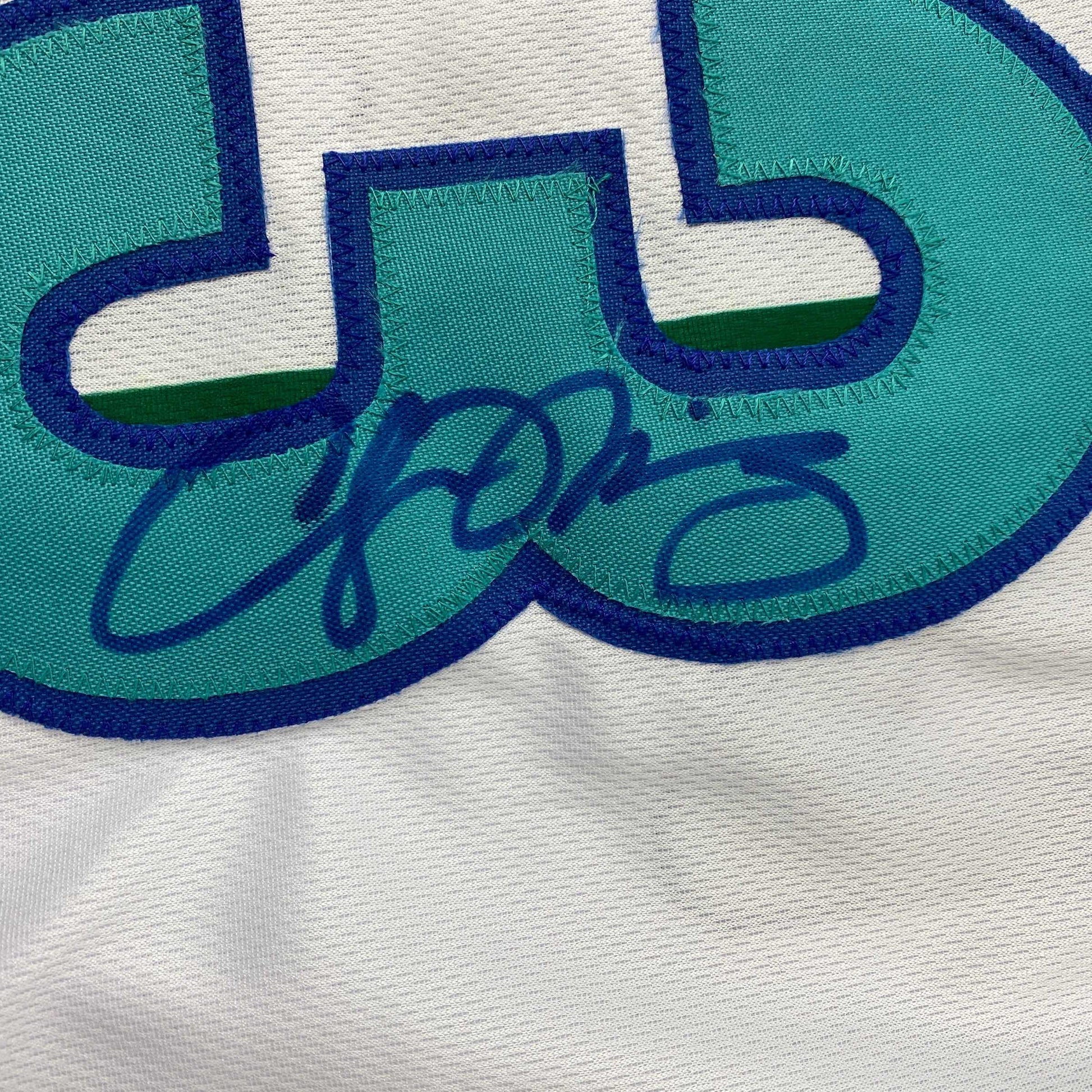 Autographed/Signed Alonzo Mourning Charlotte White Basketball Jersey JSA COA - Sport Cards