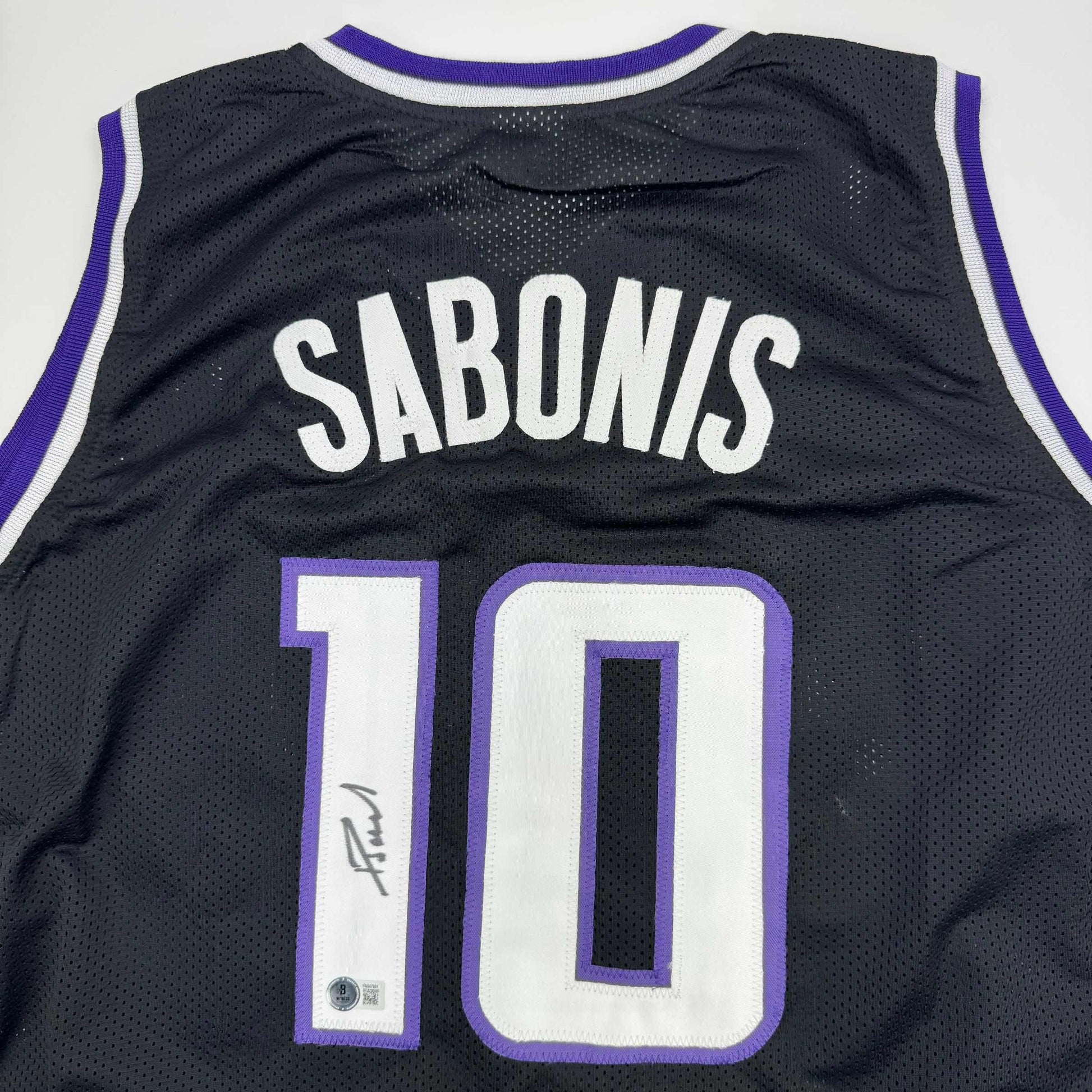 Autographed/Signed Domantas Sabonis Sacramento Black Basketball Jersey Beckett BAS COA - Sport Cards