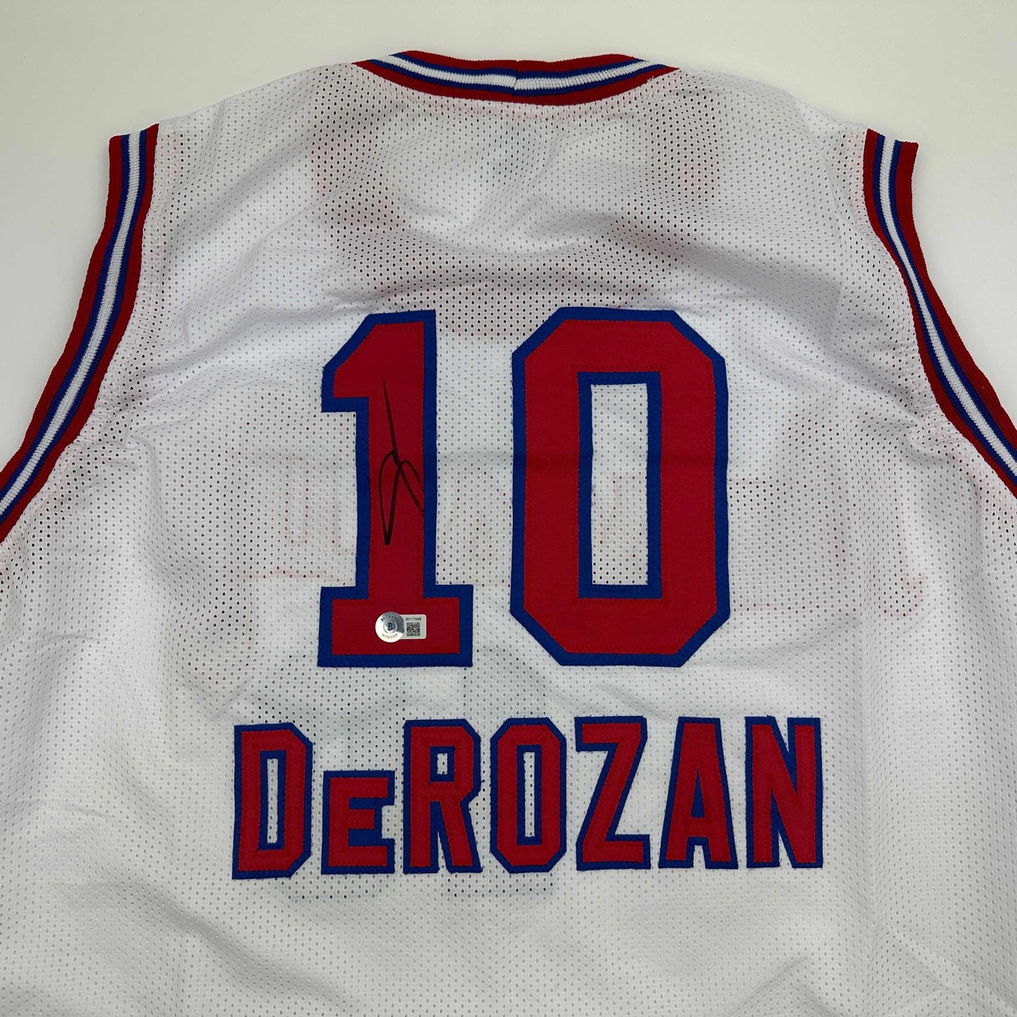 Autographed/Signed DeMar DeRozan Sacramento White Kansas City Retro Basketball Jersey Beckett BAS COA - Sport Cards