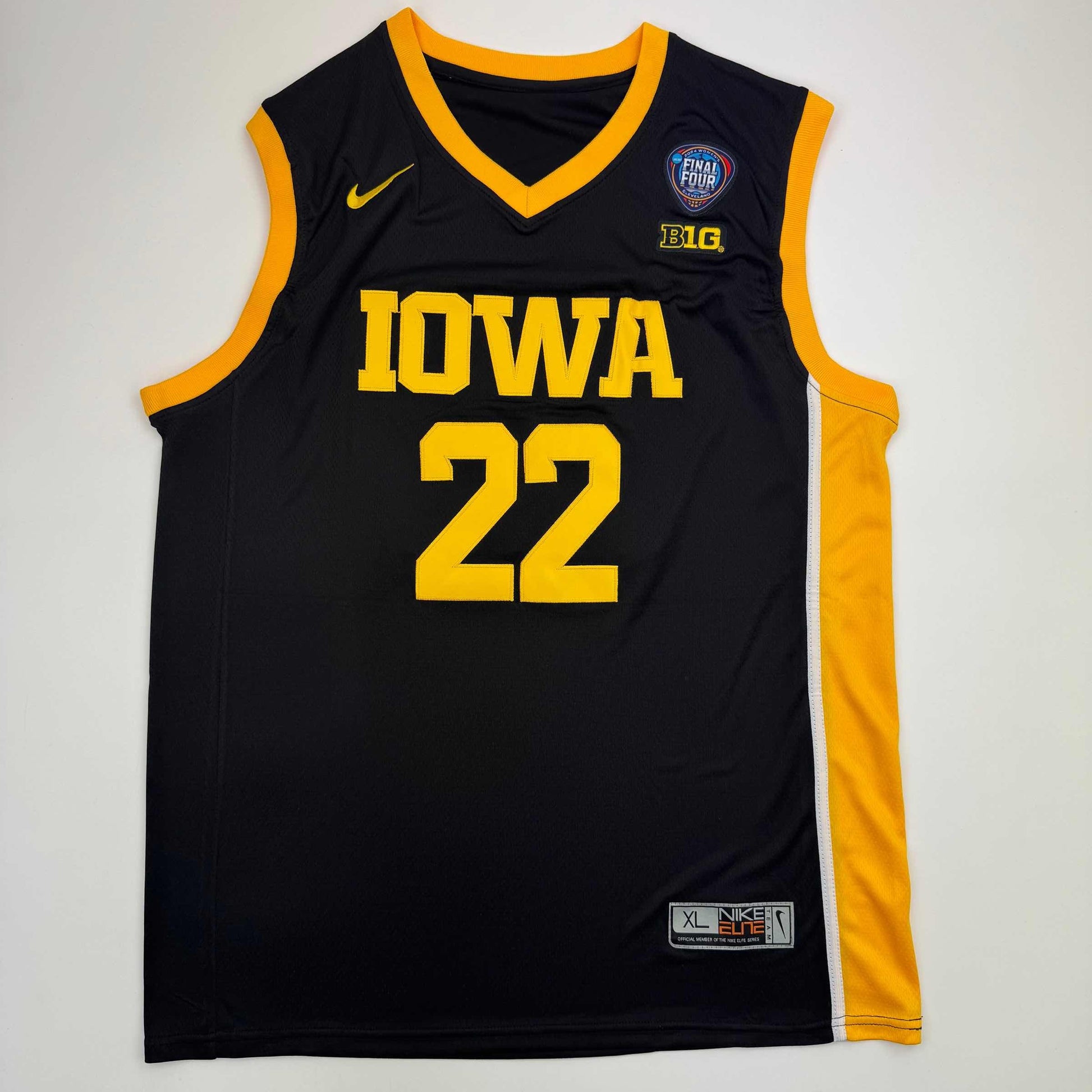 Autographed/Signed Caitlin Clark Iowa Black Basketball Jersey Panini COA - Sport Cards