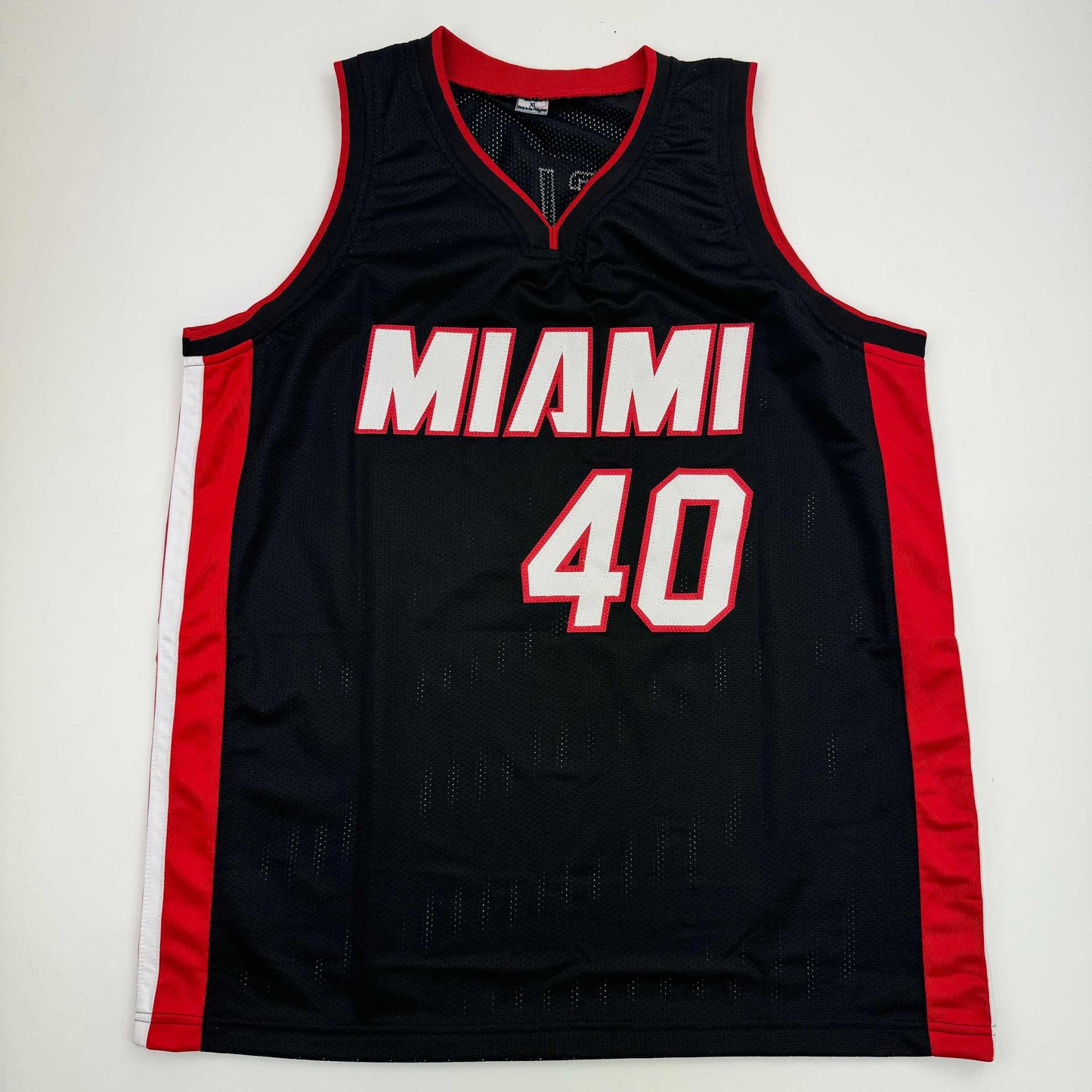 Autographed/Signed Udonis Haslem Miami Black Basketball Jersey Beckett BAS COA - Sport Cards