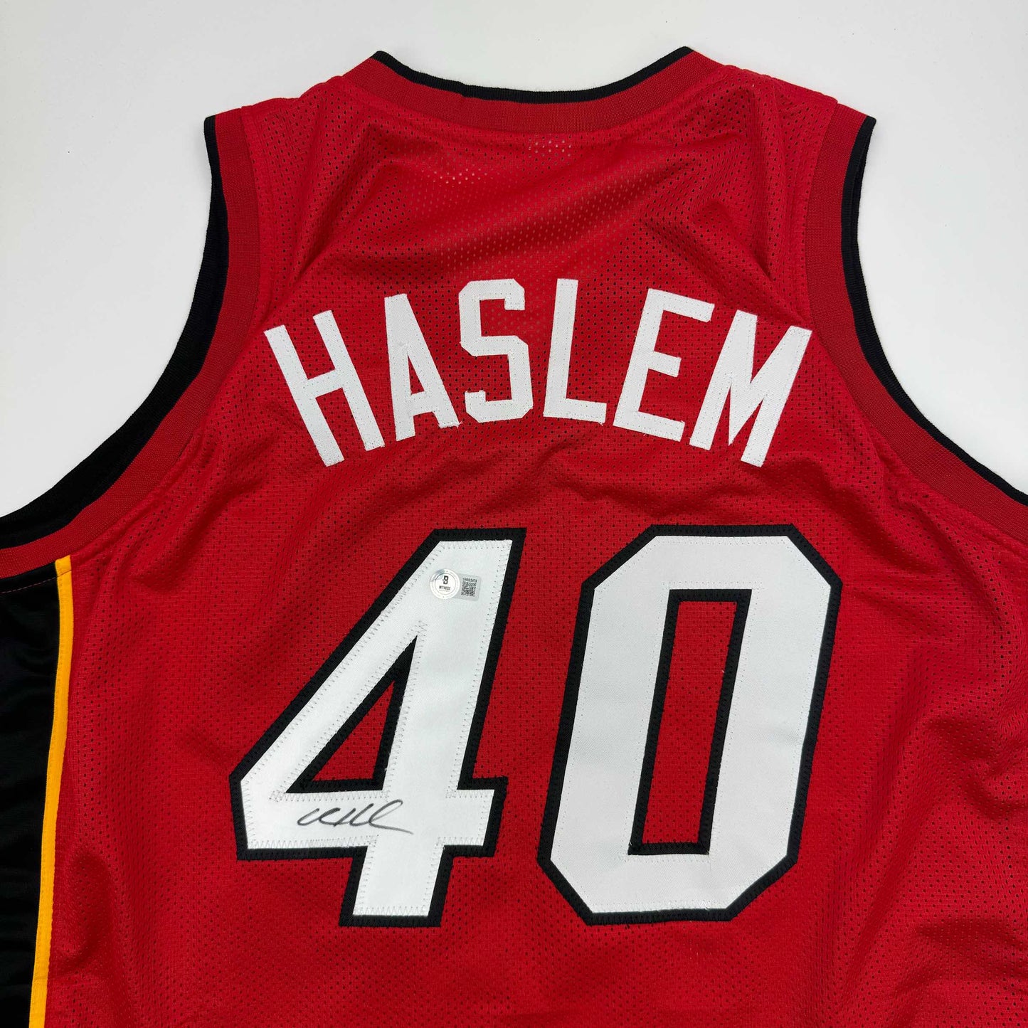 Autographed/Signed Udonis Haslem Miami Red Basketball Jersey Beckett BAS COA - Sport Cards