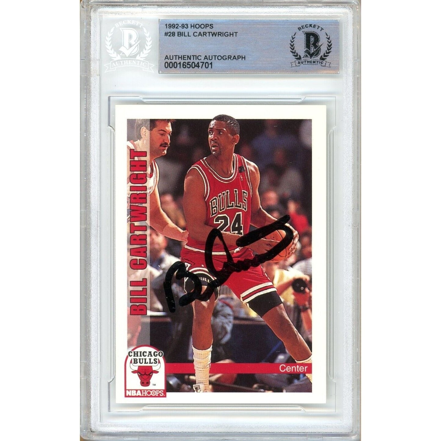 1992-93 NBA Hoops #28 — Bill Cartwright Chicago Bulls Autographed Trading Card — Beckett Authentication