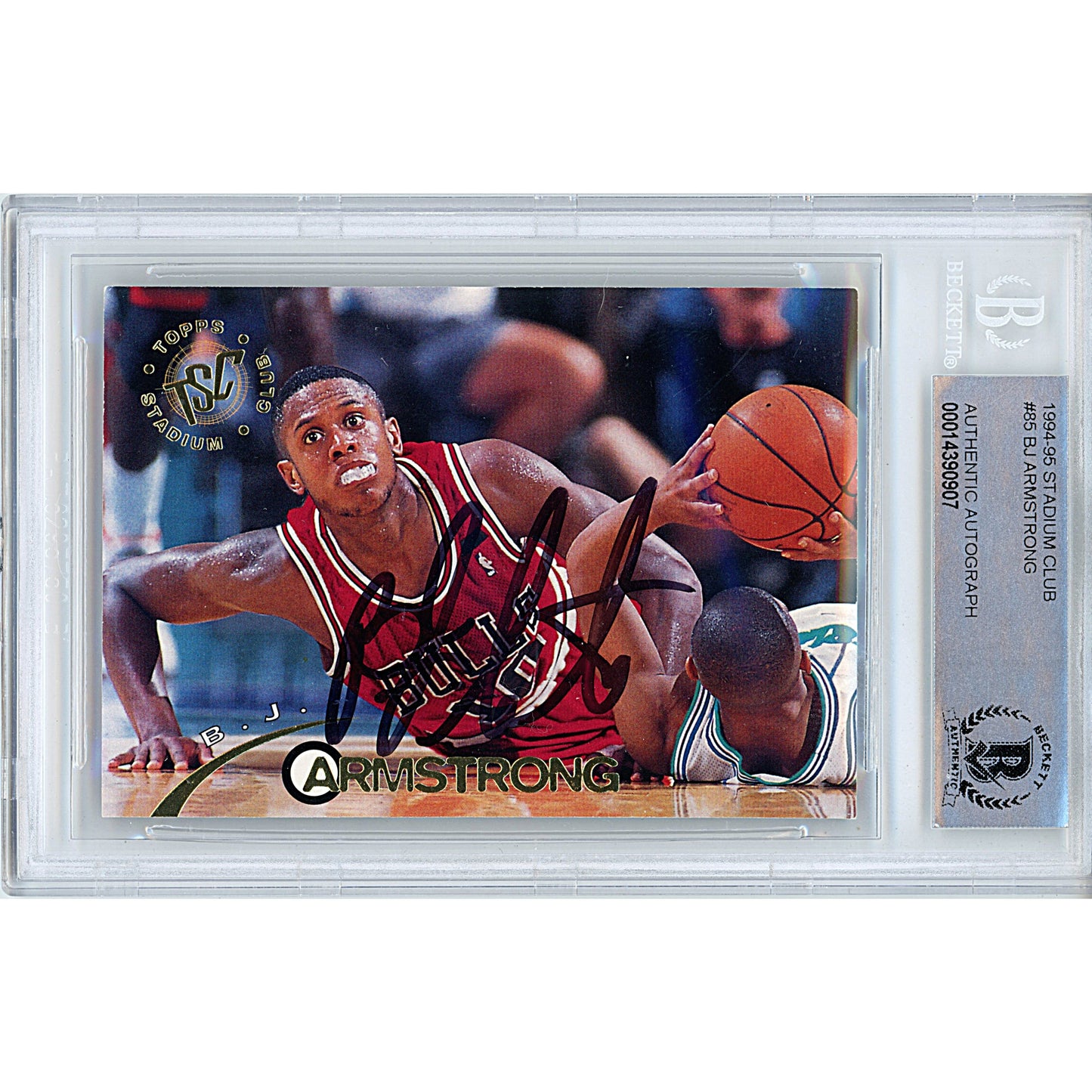 1994-95 Topps Stadium Club #18 — BJ Armstrong Chicago Bulls Autographed Trading Card — Beckett Authentication