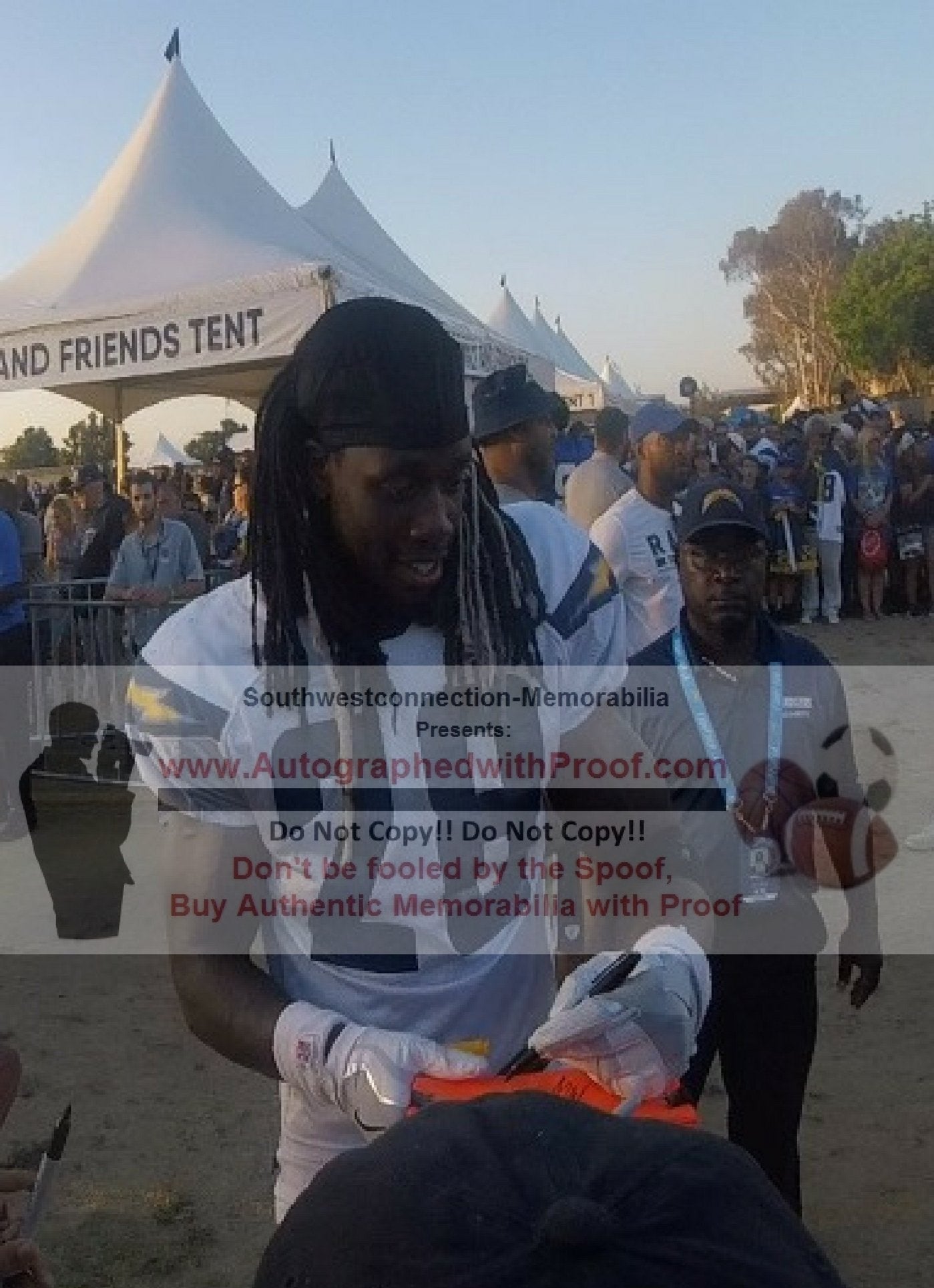 Melvin Gordon Signed LA Chargers Photo Football End Zone Pylon, Proof, Beckett COA