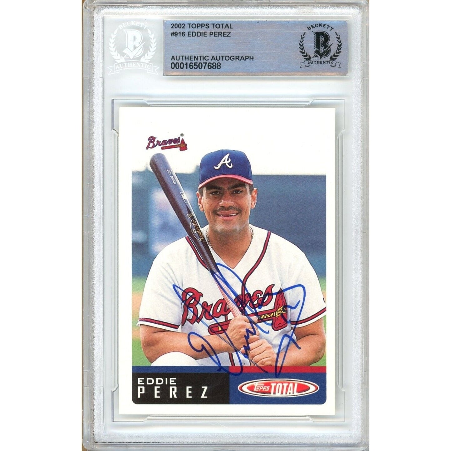 2002 Topps Total #916 — Eddie Perez Atlanta Braves Autographed Trading Card — Beckett Authentication