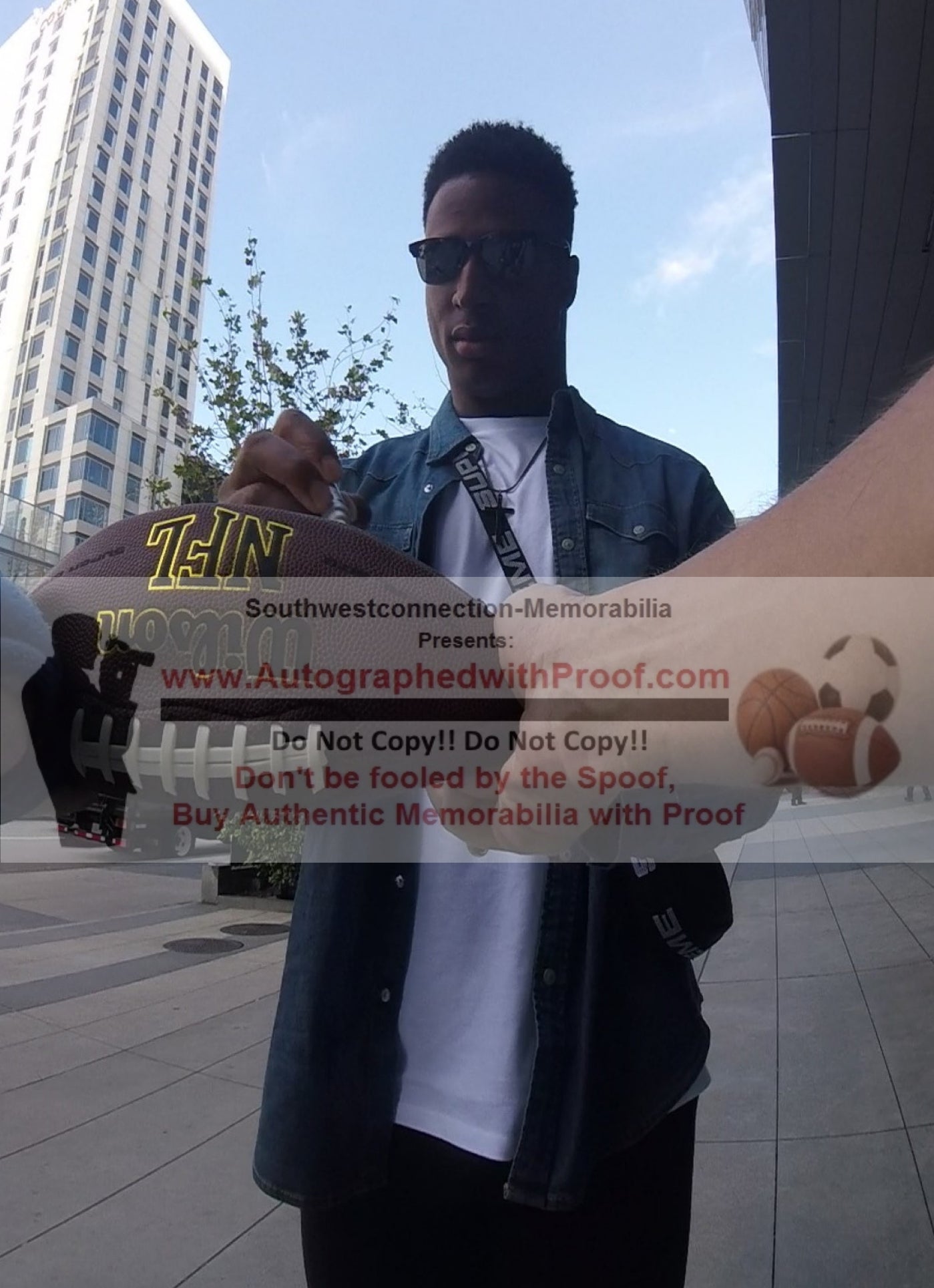 Kenyan Drake Autographed NFL Wilson Football Baltimore Ravens, Alabama Crimson Tide — Beckett Authentication - Sport Cards