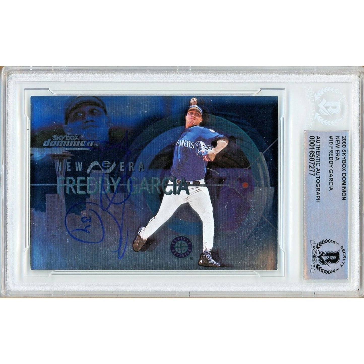 2000 SkyBox Dominion #10 — Freddy Garcia Seattle Mariners Autographed Trading Card — Beckett Authentication